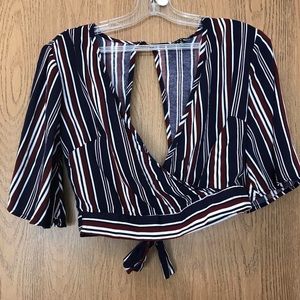 Low V-neck stripped cop top